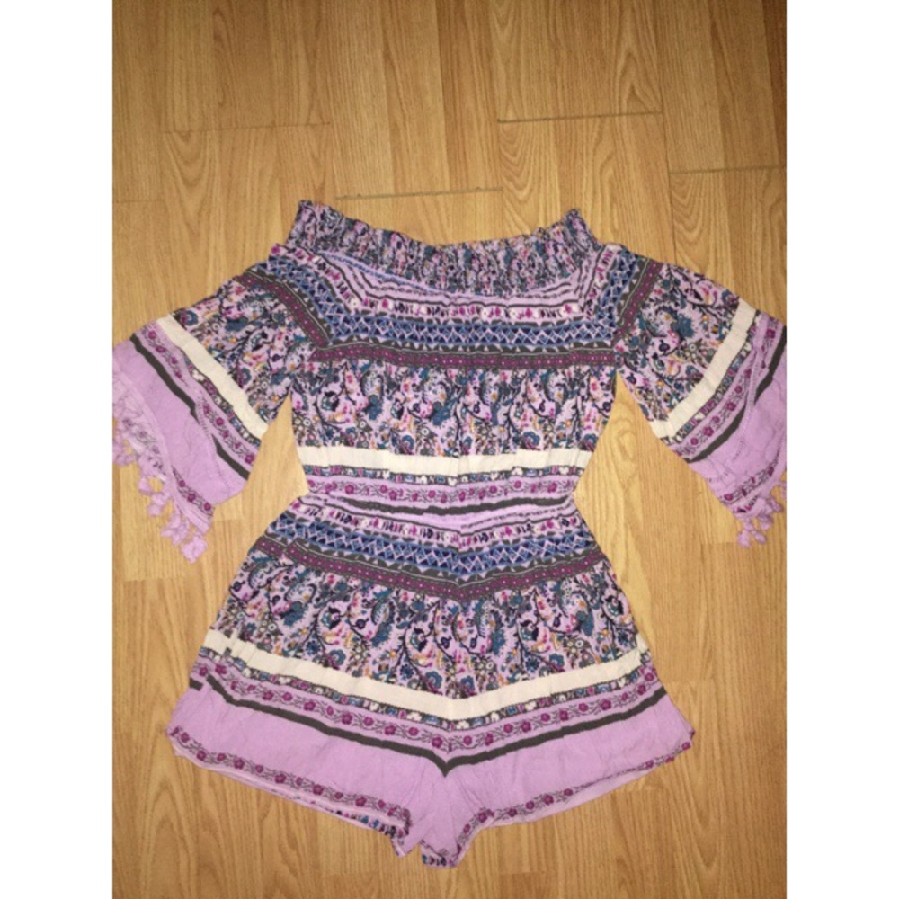 Off the shoulder romper💜